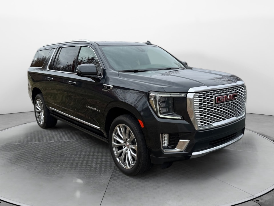 2022 GMC Yukon XL Denali's photo