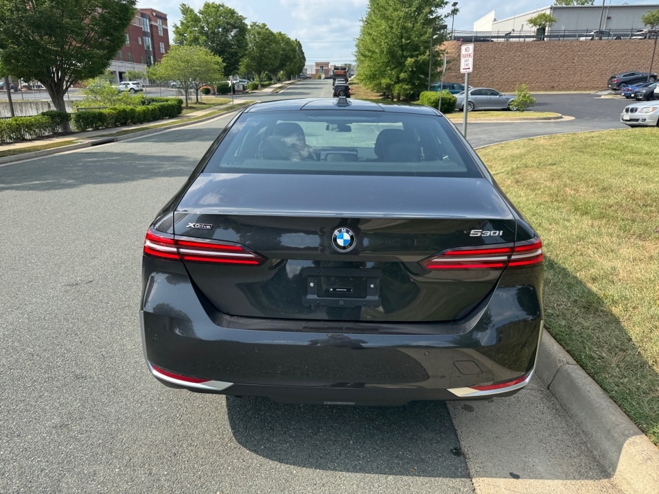 2027 BMW 5 Series 530i - Photo 14