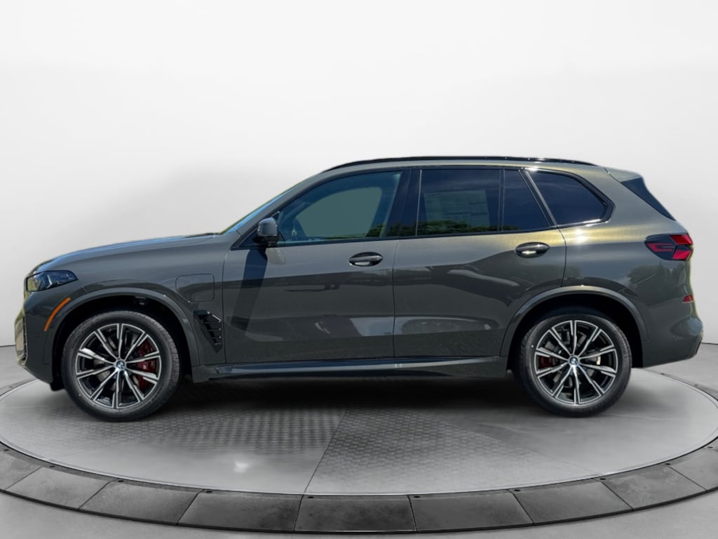 New 2026 BMW X5 PHEV xDrive50e SUV
