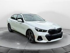 2026 BMW 550e xDrive Sedan