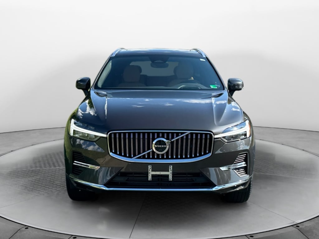 Used 2022 Volvo XC60 Recharge Plug-In Hybrid T8 Inscription Extended Range SUV