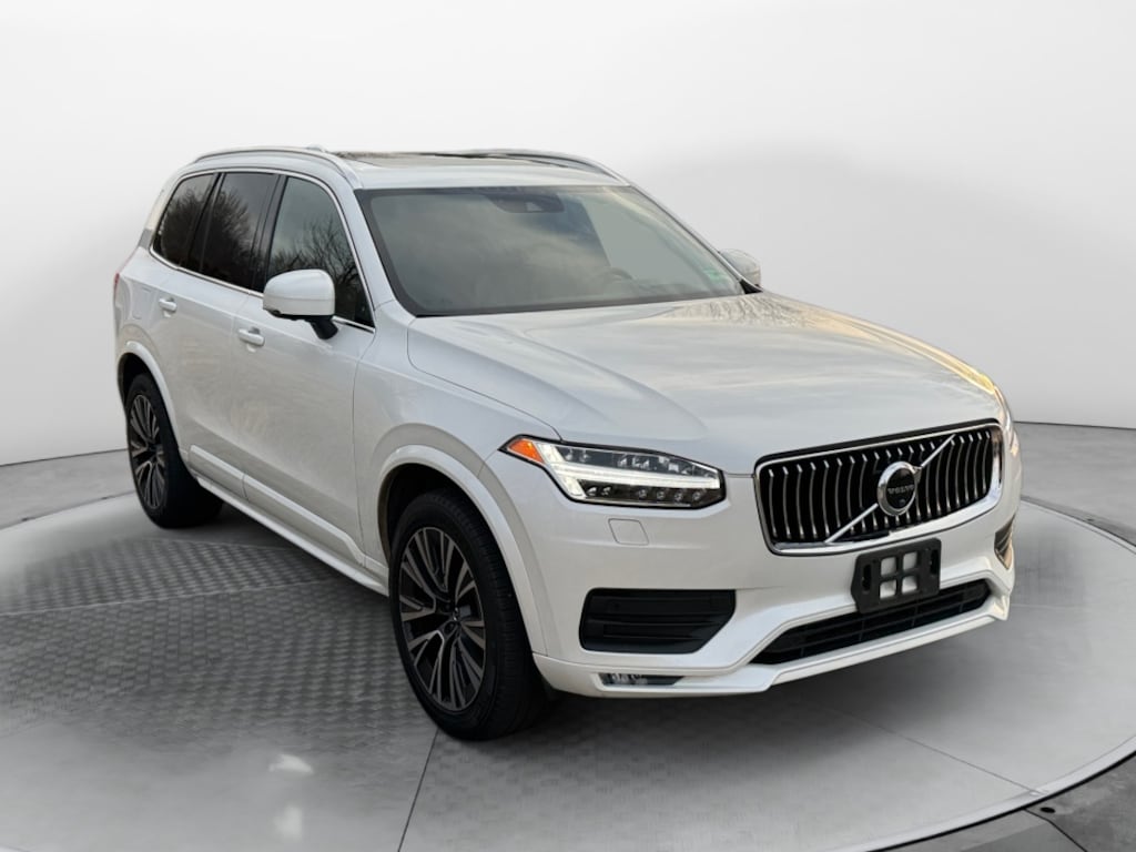 Used 2022 Volvo XC90 T6 AWD Momentum 7 Seater SUV