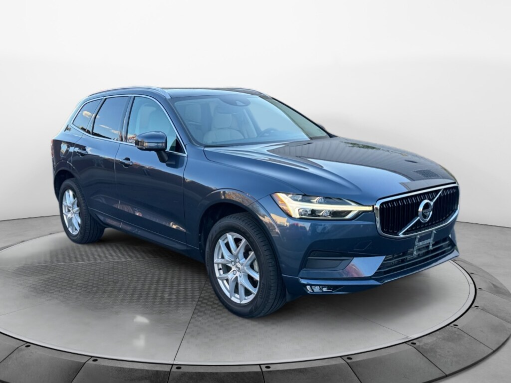 Used 2020 Volvo XC60 T5 Momentum SUV