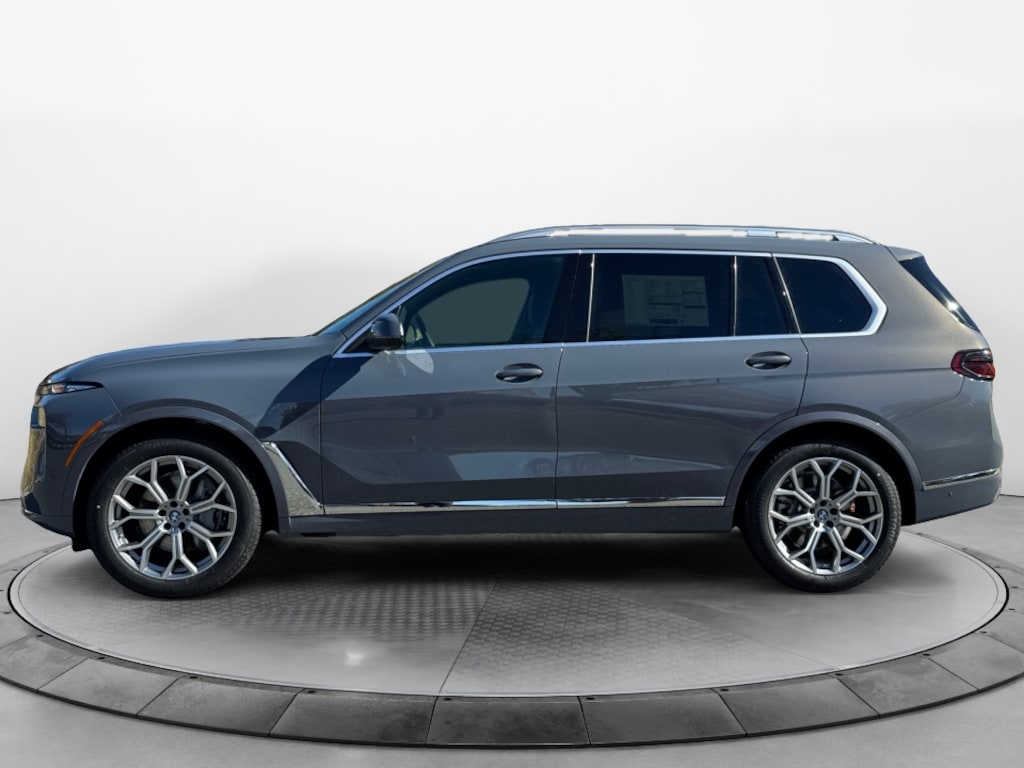 New 2026 BMW X7 xDrive40i SUV