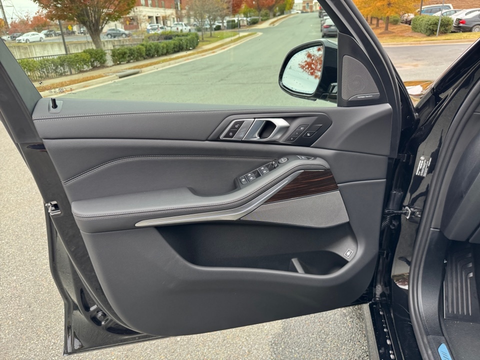 2026 BMW X5 50e - Photo 32