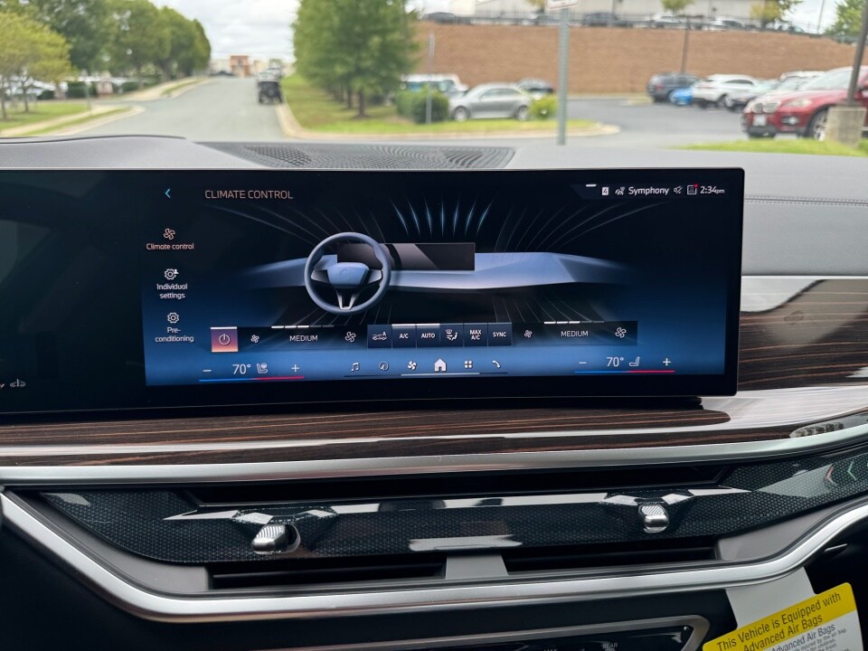 2026 BMW X7 40i - Photo 18