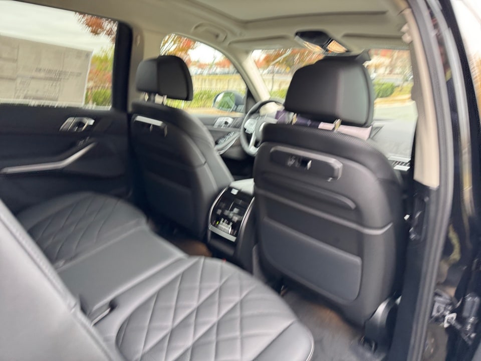 2026 BMW X7 40i - Photo 29
