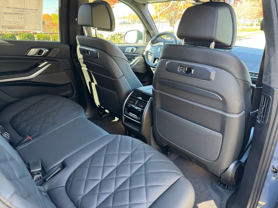 2026 BMW X7 40i - Photo 28