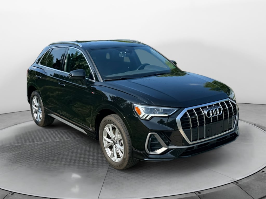 Used 2024 Audi Q3 45 S line Premium SUV