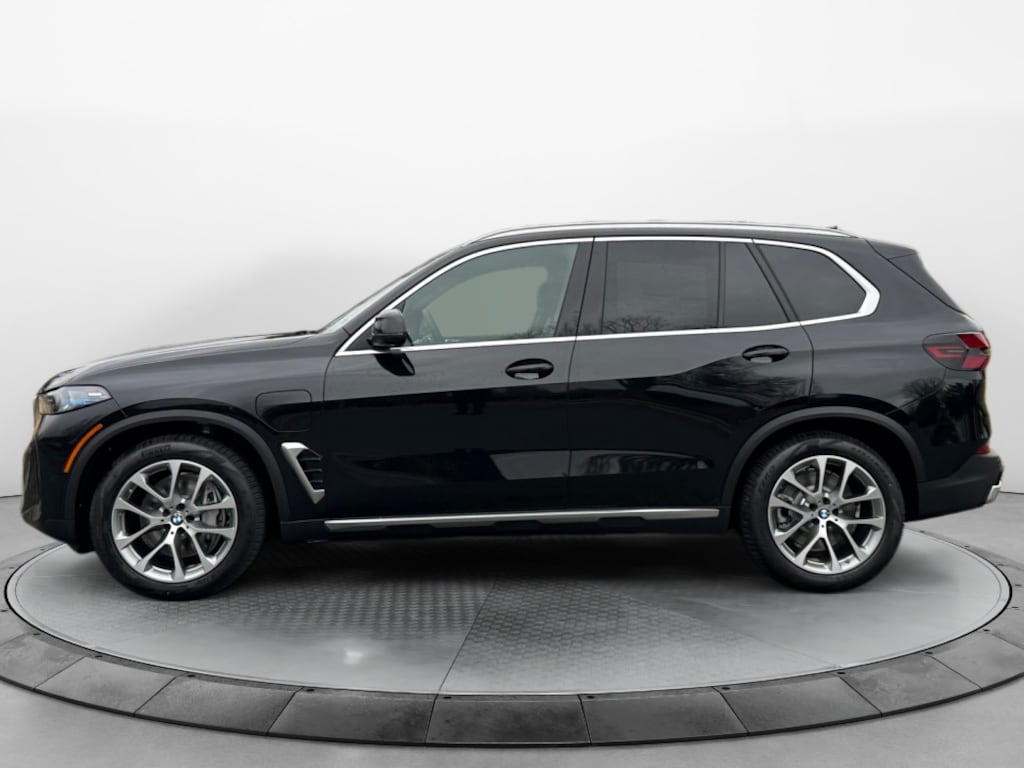 New 2026 BMW X5 PHEV xDrive50e SUV