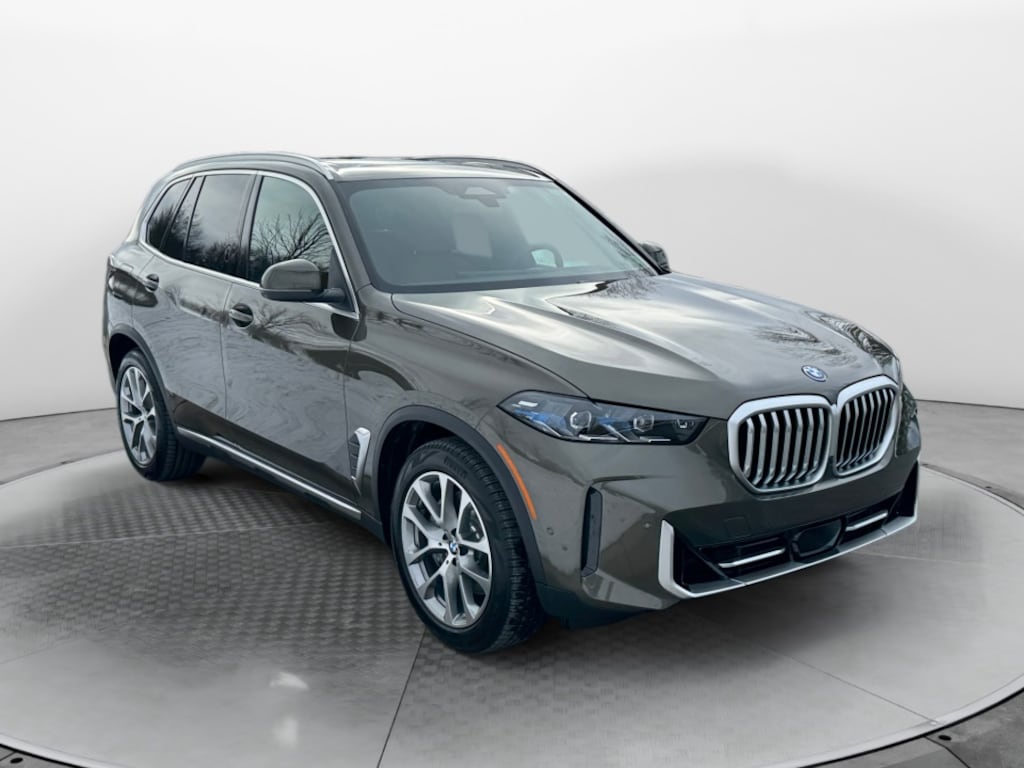 New 2026 BMW X5 PHEV xDrive50e SUV
