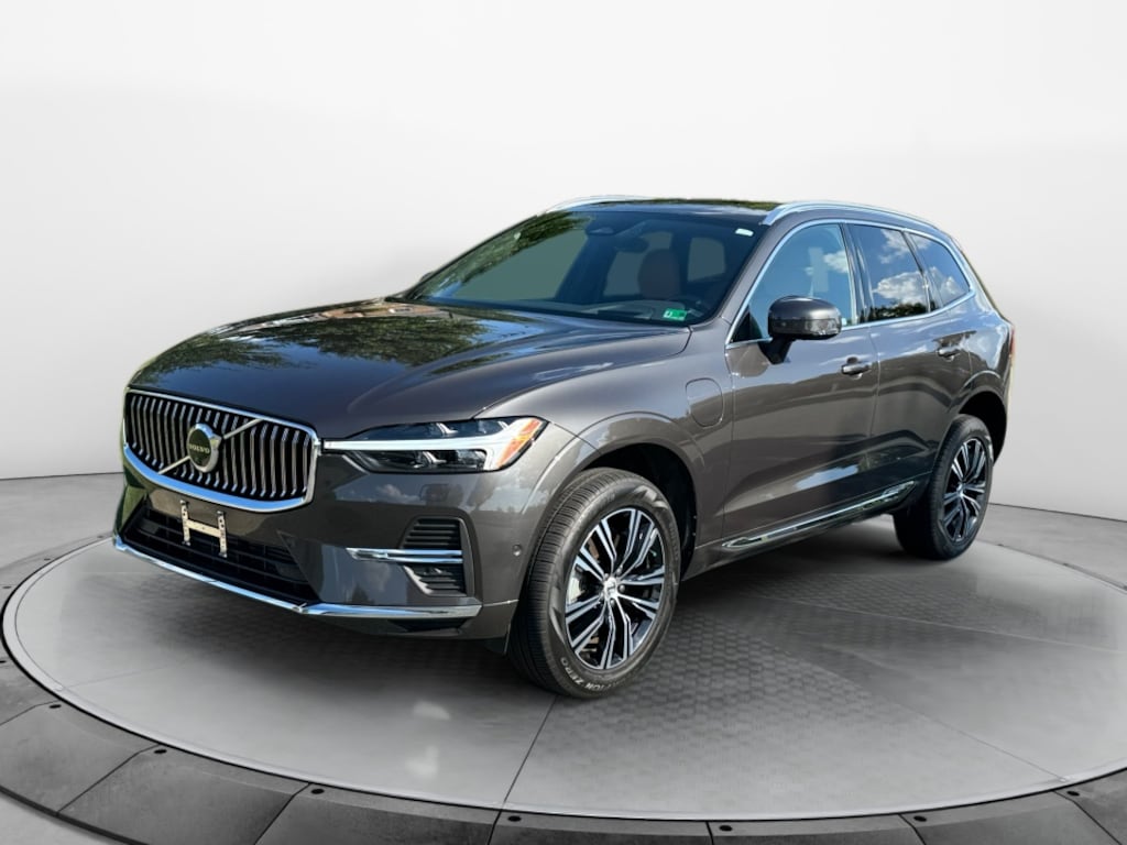 Used 2022 Volvo XC60 Recharge Plug-In Hybrid T8 Inscription Extended Range SUV