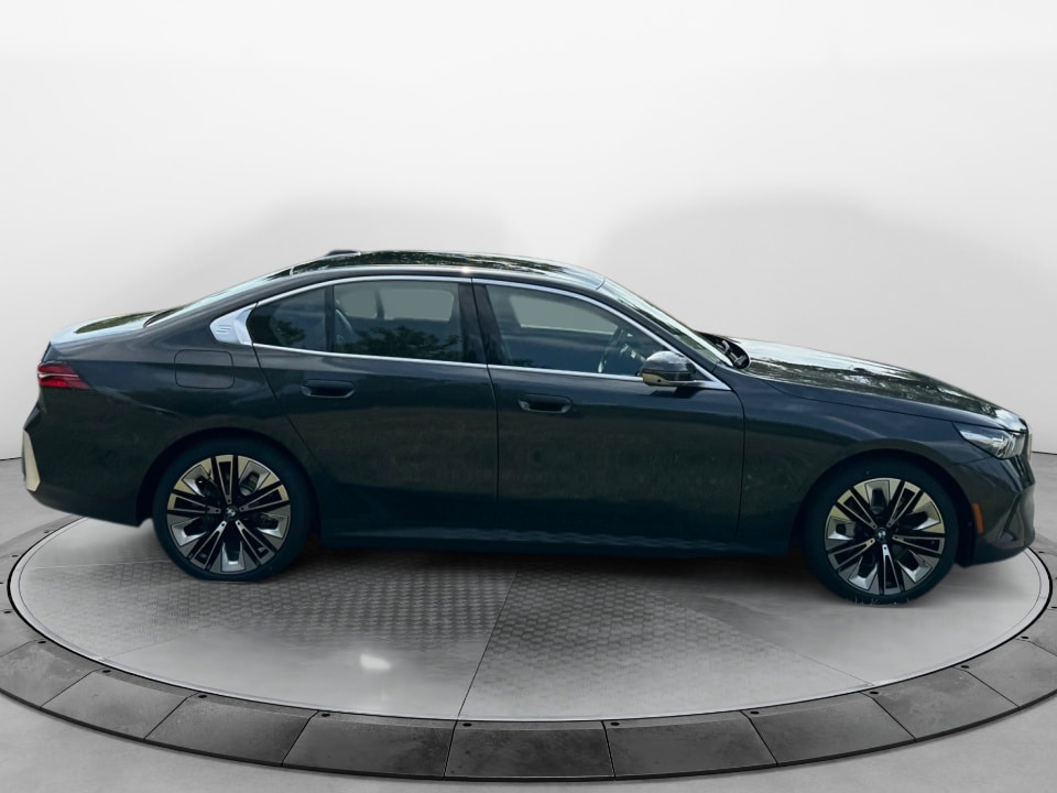 2027 BMW 5 Series 530i - Photo 8