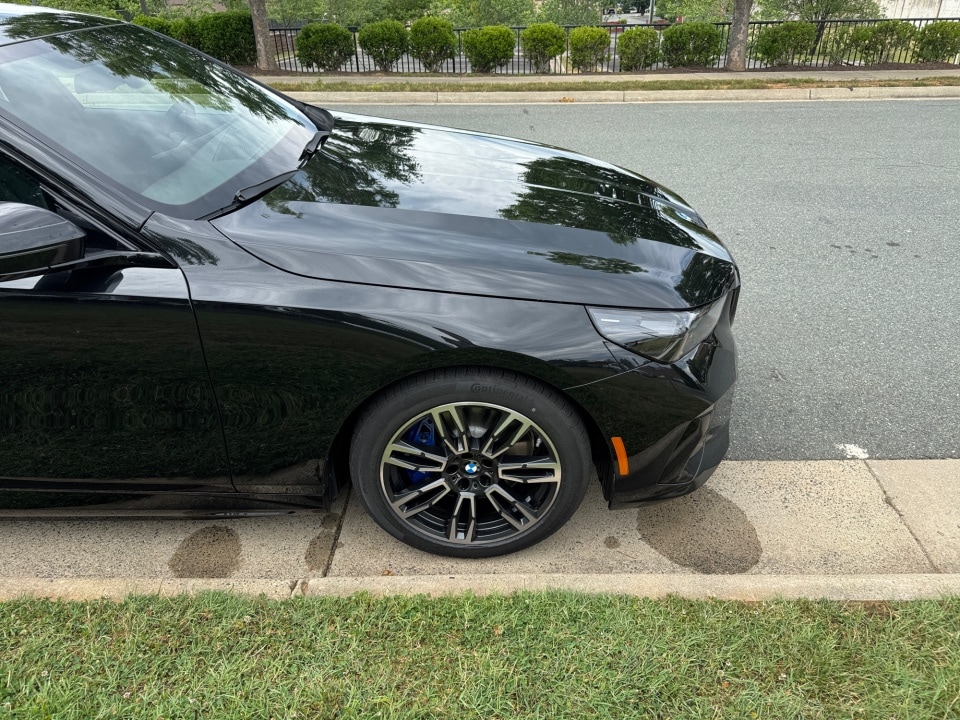 2027 BMW 5 Series 550e - Photo 24