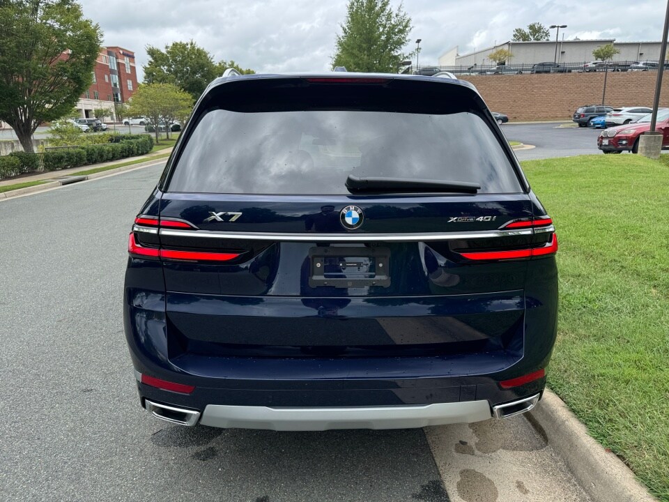 2026 BMW X7 40i - Photo 14