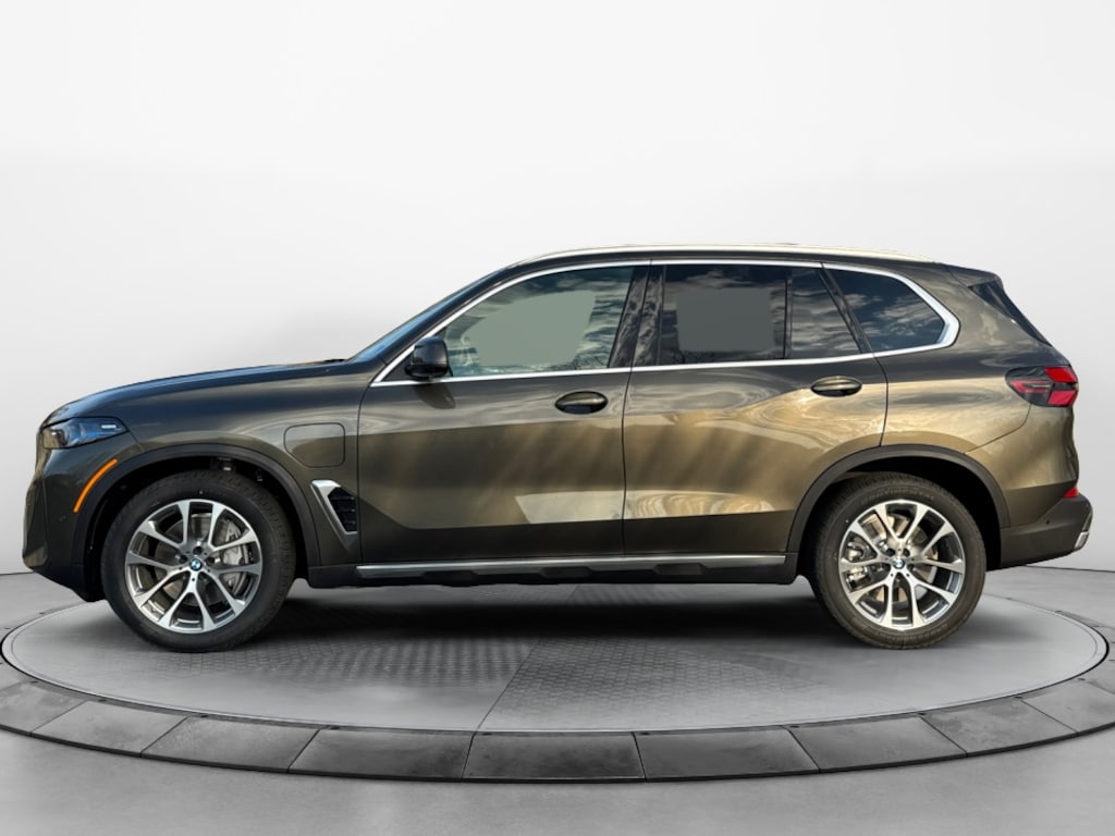 New 2026 BMW X5 PHEV xDrive50e SUV