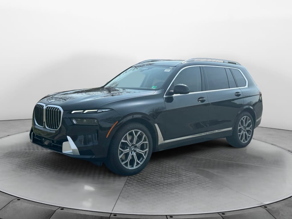 New 2026 BMW X7 xDrive40i SUV