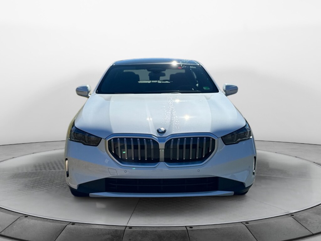 New 2026 BMW 530i xDrive Sedan