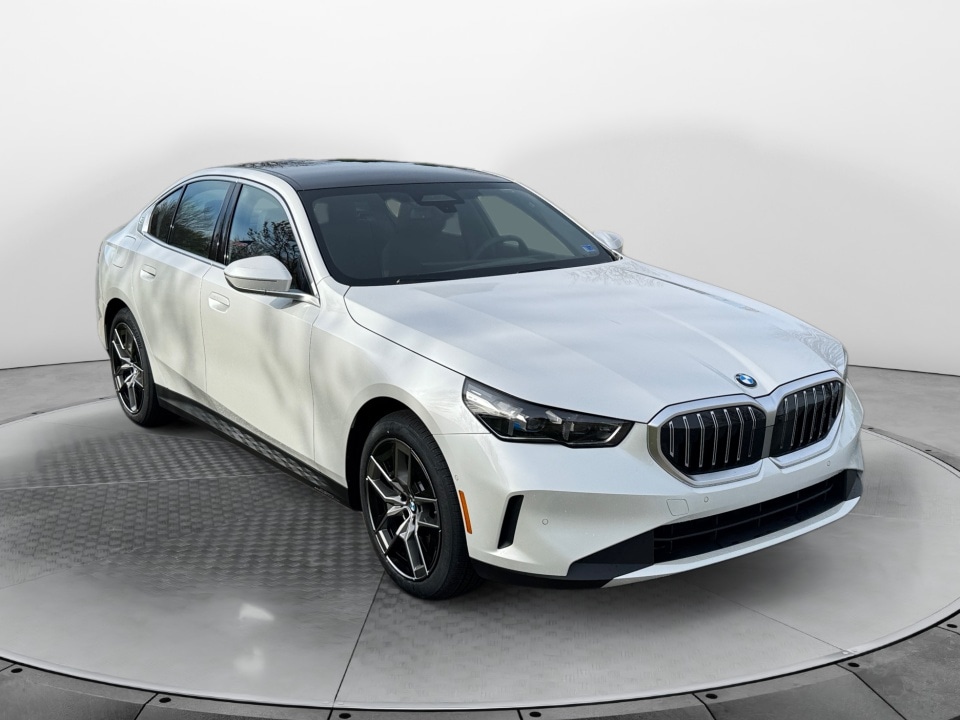 2026 BMW 5 Series 530i xDrive Sedan's photo