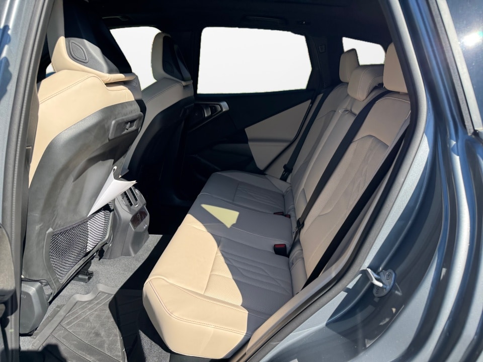 2026 BMW X3 30 - Photo 13