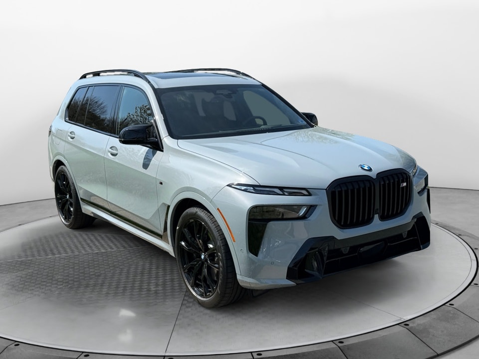 2026 BMW X7 M60i's photo