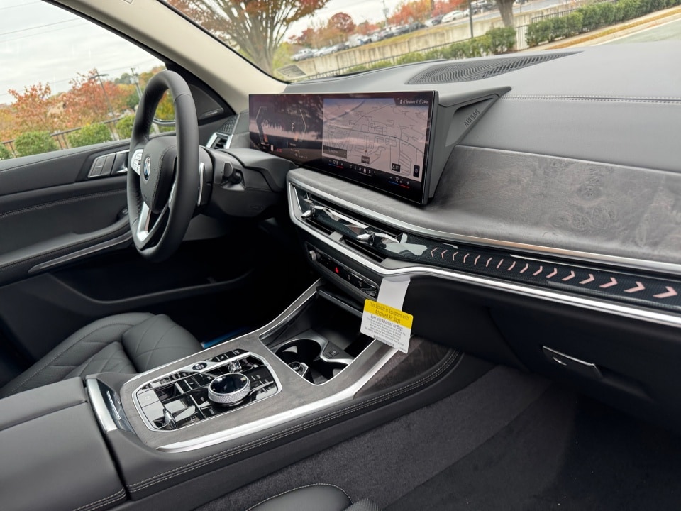 2026 BMW X7 40i - Photo 28
