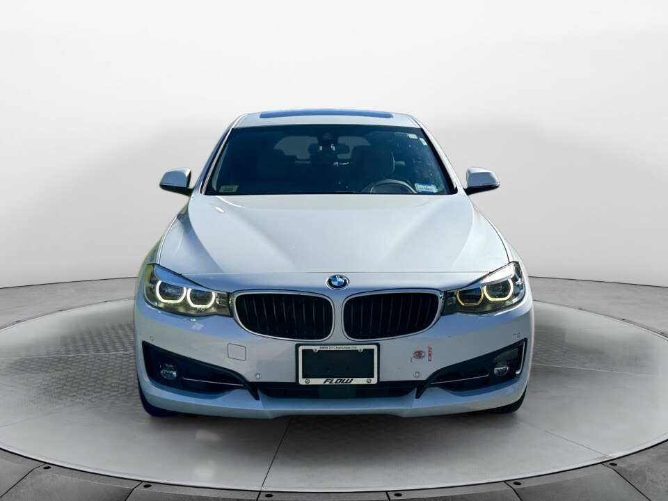 2018 Bmw 330i xDrive photo 2