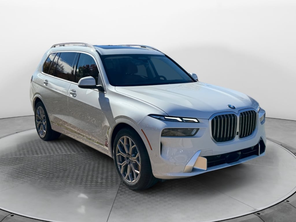 New 2026 BMW X7 xDrive40i SUV