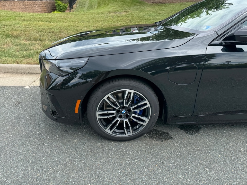 2027 BMW 5 Series 550e - Photo 26