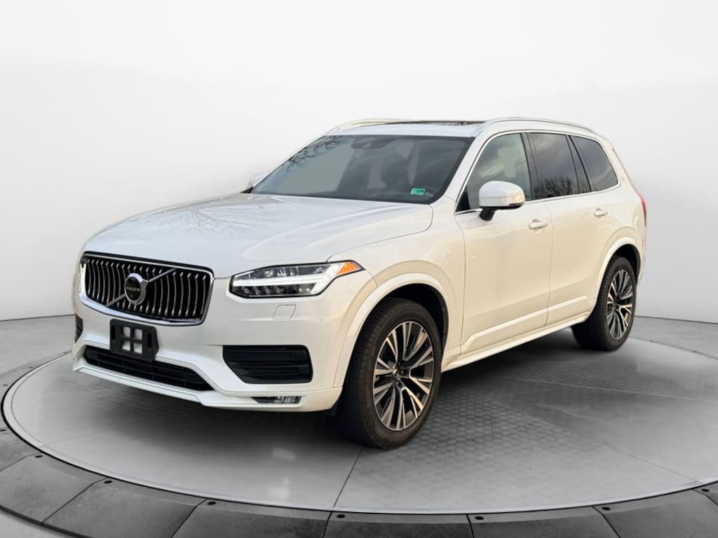 Used 2022 Volvo XC90 T6 AWD Momentum 7 Seater SUV