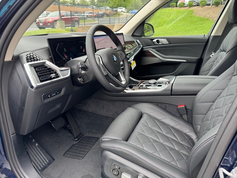 2026 BMW X7 40i - Photo 30