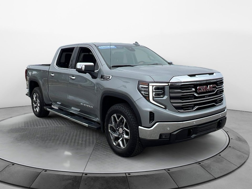 2026 GMC Sierra 1500 SLT's photo