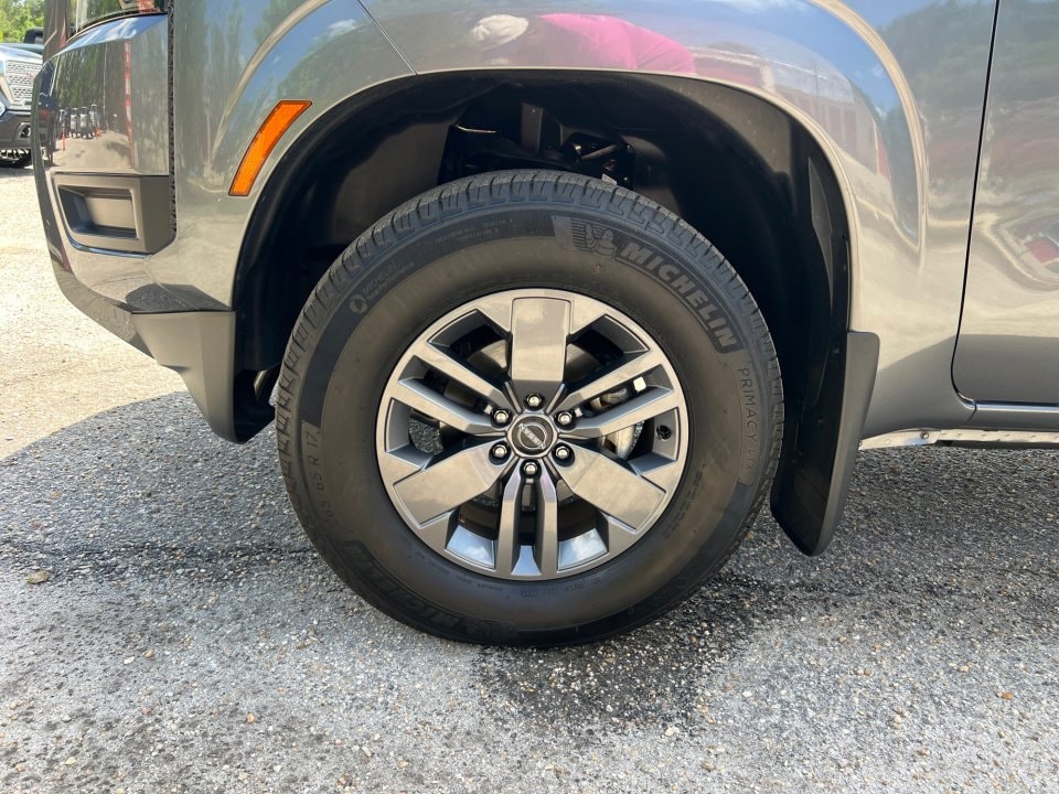 2025 Nissan Frontier SV - Photo 27
