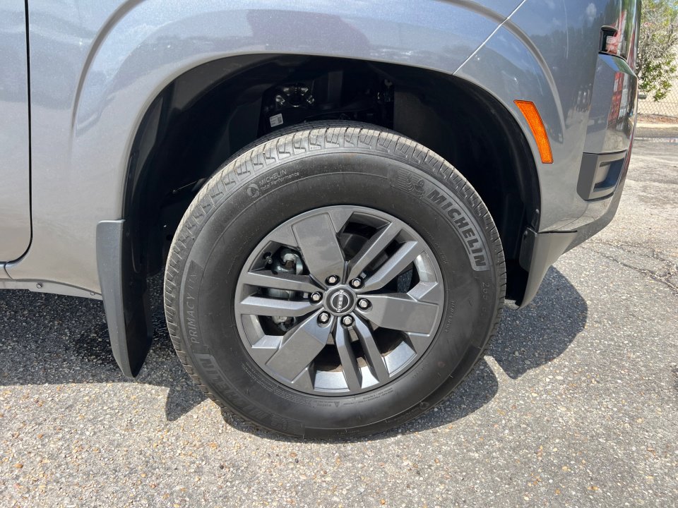2025 Nissan Frontier SV - Photo 25