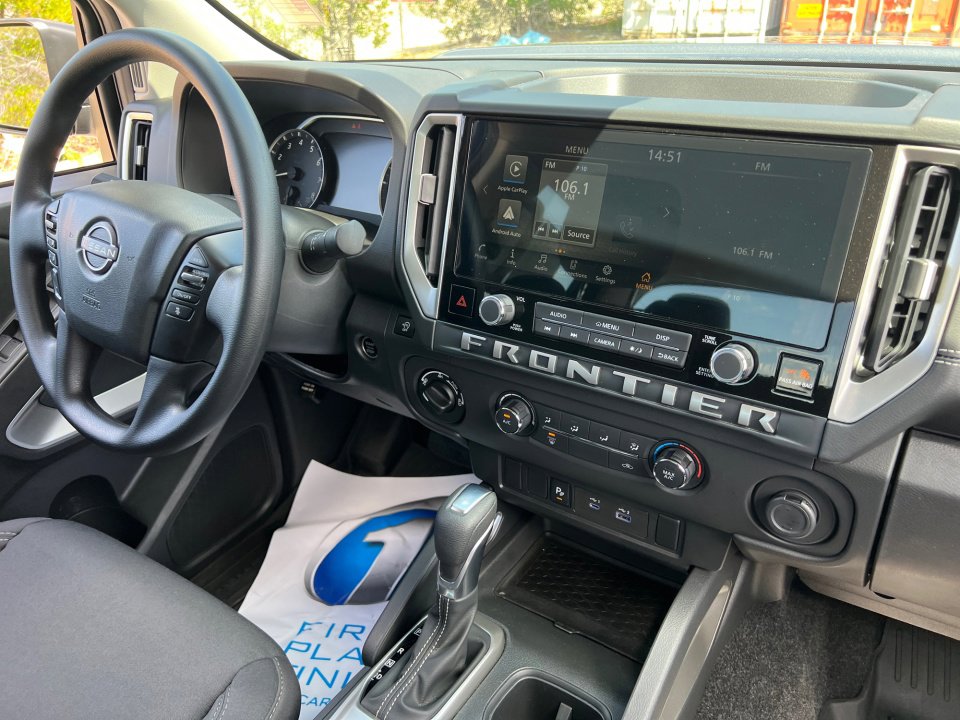 2025 Nissan Frontier SV - Photo 28