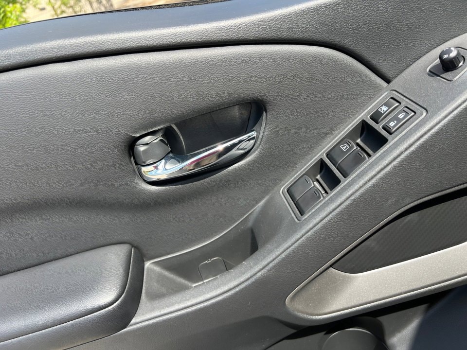 2025 Nissan Frontier SV - Photo 31