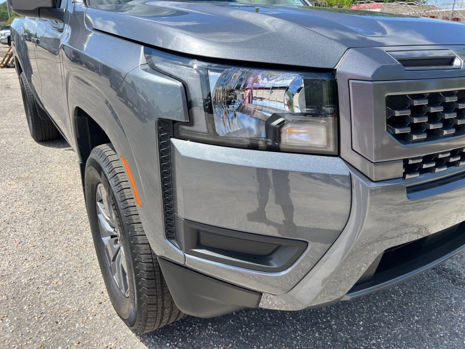 2025 Nissan Frontier SV - Photo 24