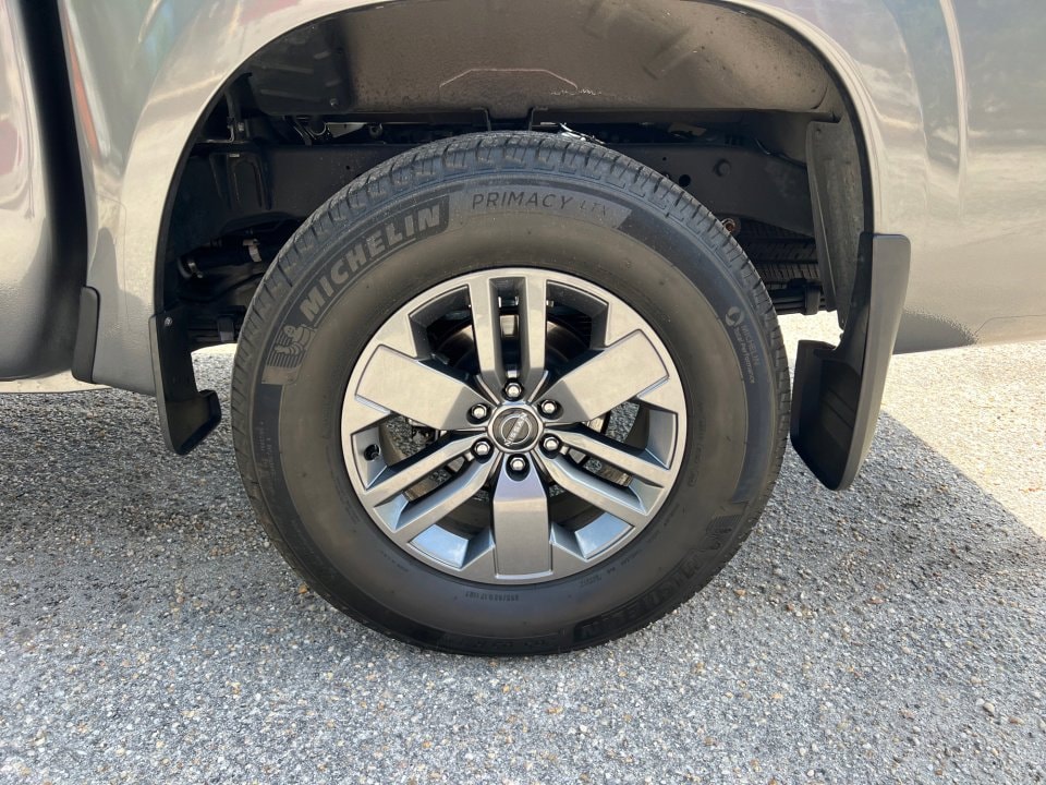 2025 Nissan Frontier SV - Photo 22