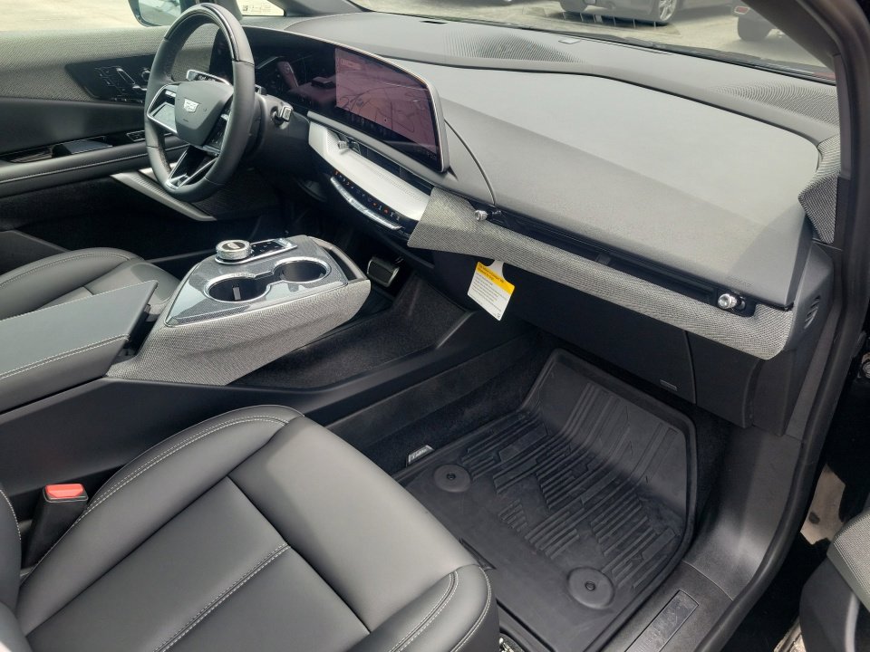 2026 Cadillac OPTIQ Sport - Photo 28
