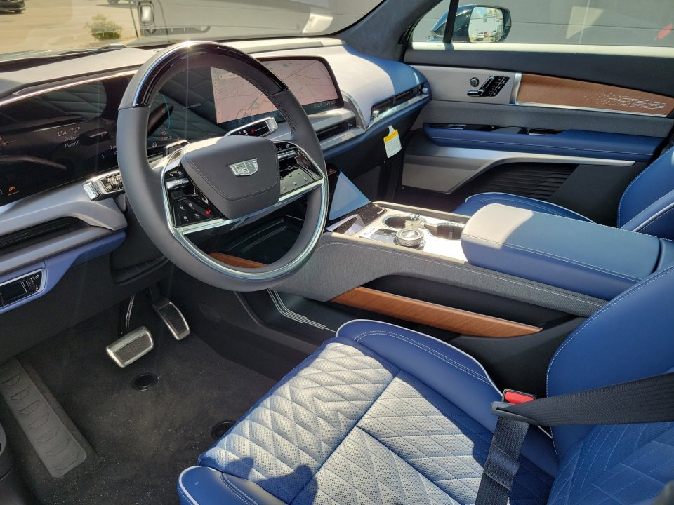 2026 Cadillac VISTIQ Premium Luxury - Photo 30