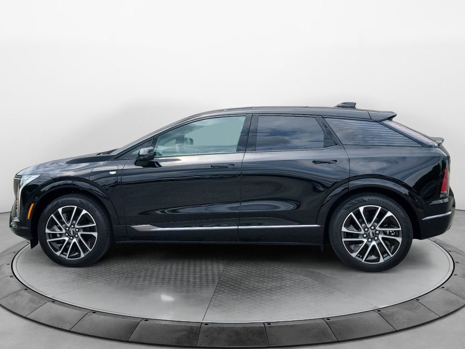 2026 Cadillac OPTIQ Sport - Photo 4