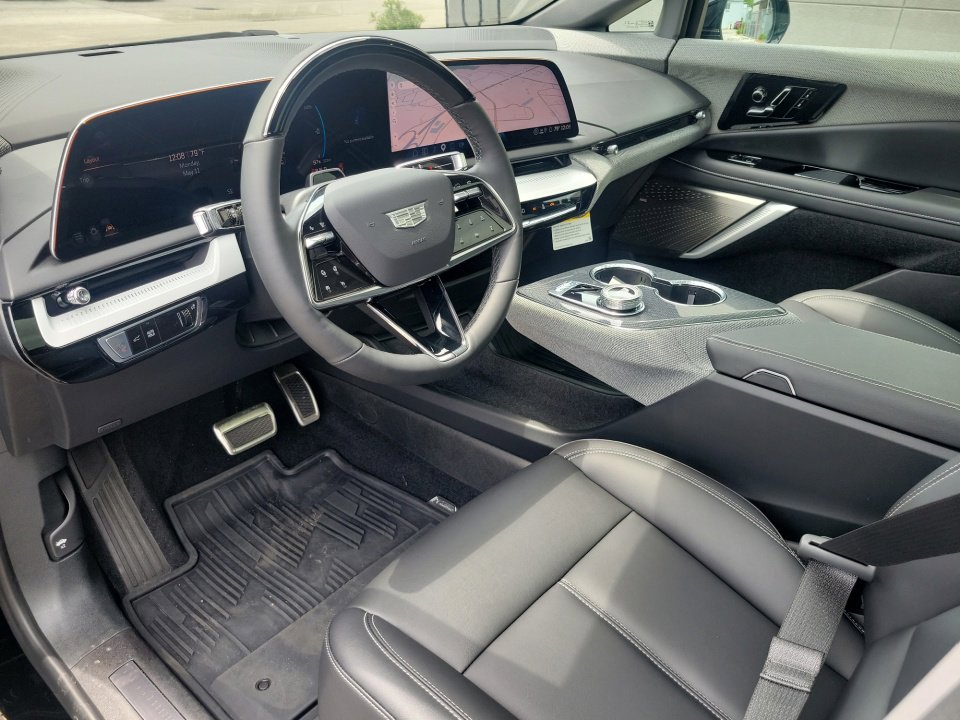 2026 Cadillac OPTIQ Sport - Photo 30