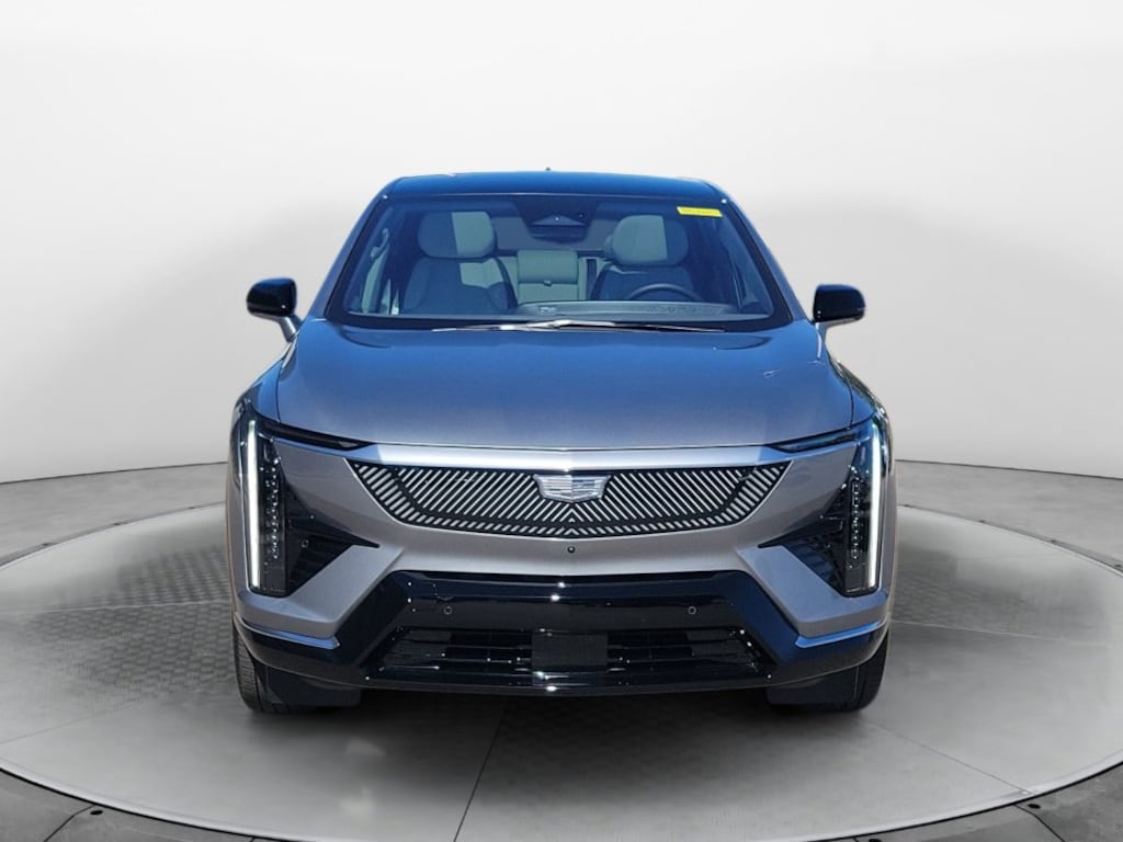 New 2025 CADILLAC OPTIQ Luxury 1 SUV