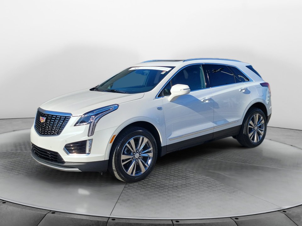 2025 Cadillac XT5 Premium Luxury photo 3