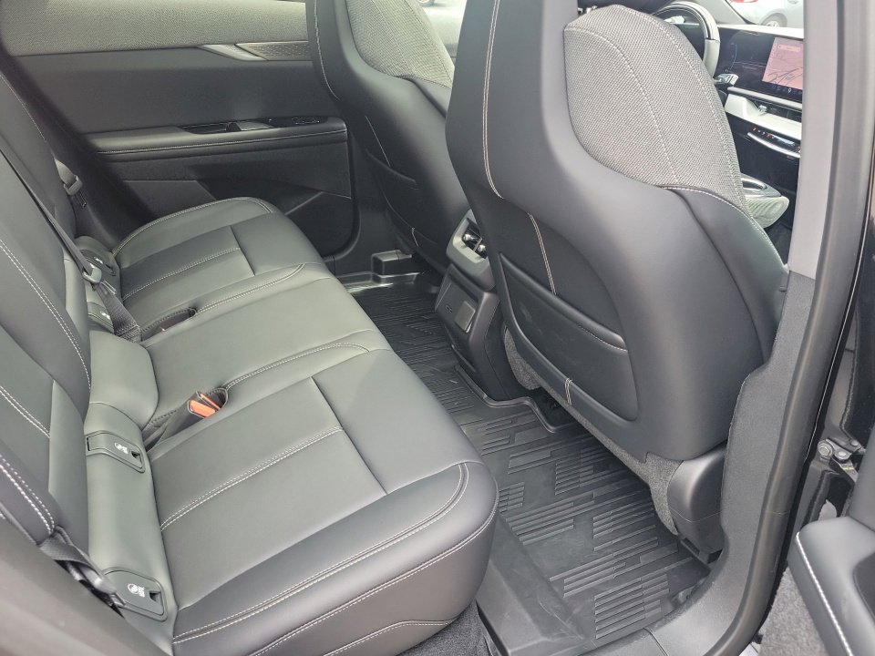 2026 Cadillac OPTIQ Sport - Photo 29