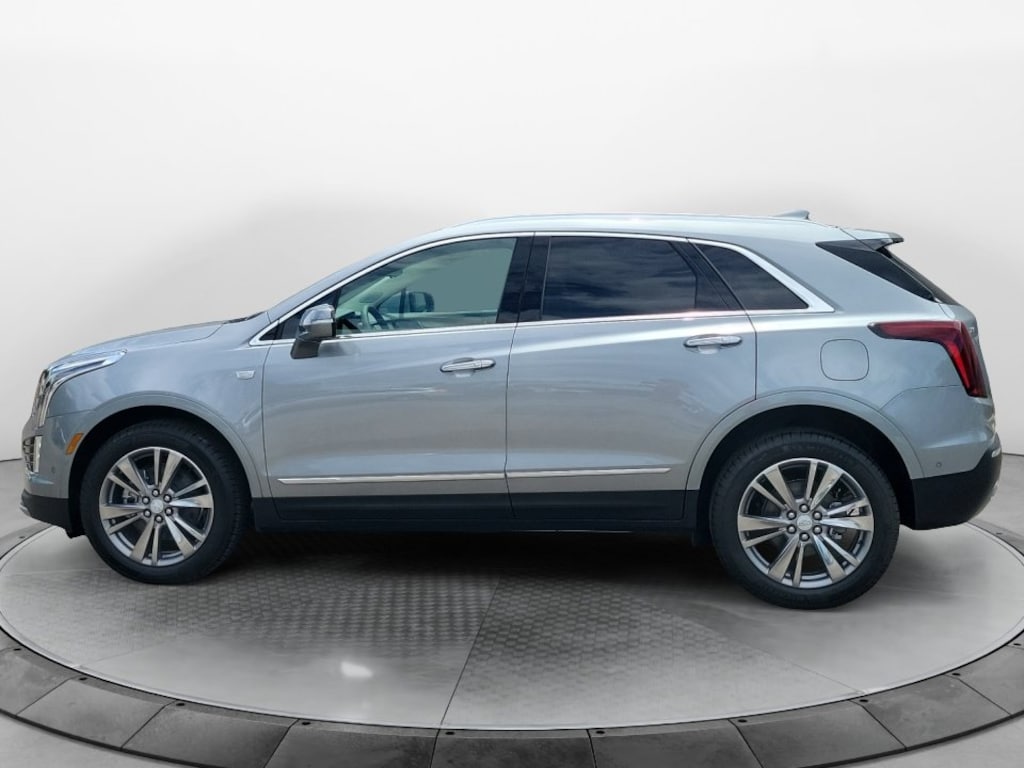 New 2026 CADILLAC XT5 Premium Luxury SUV