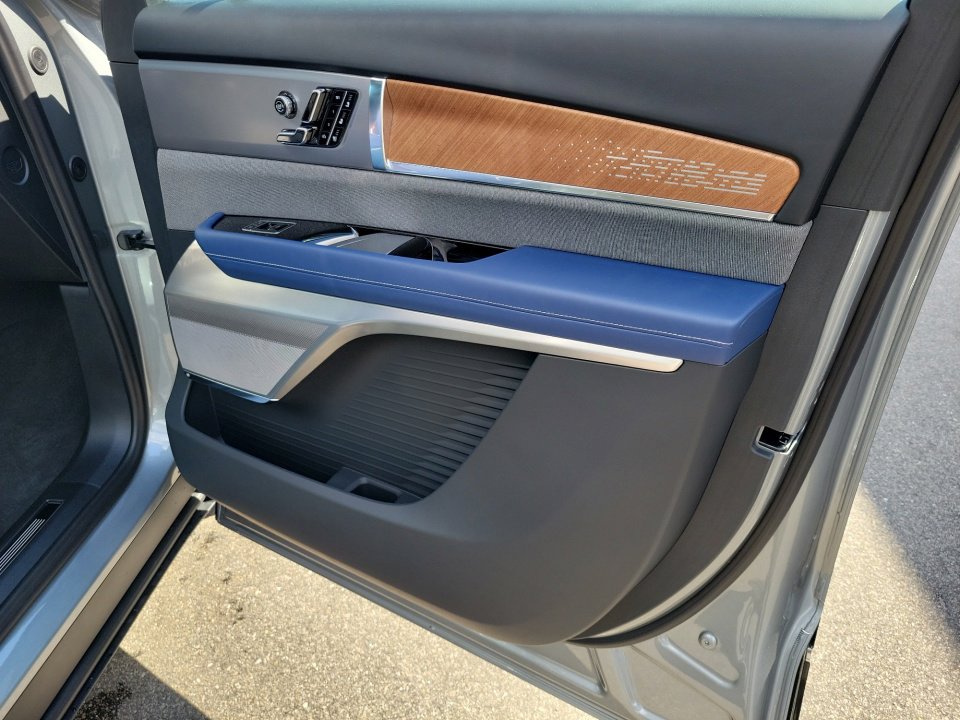 2026 Cadillac VISTIQ Premium Luxury - Photo 31