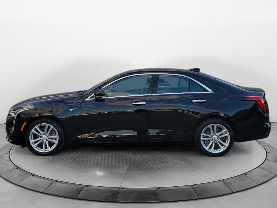 2026 Cadillac CT4 Luxury photo 4