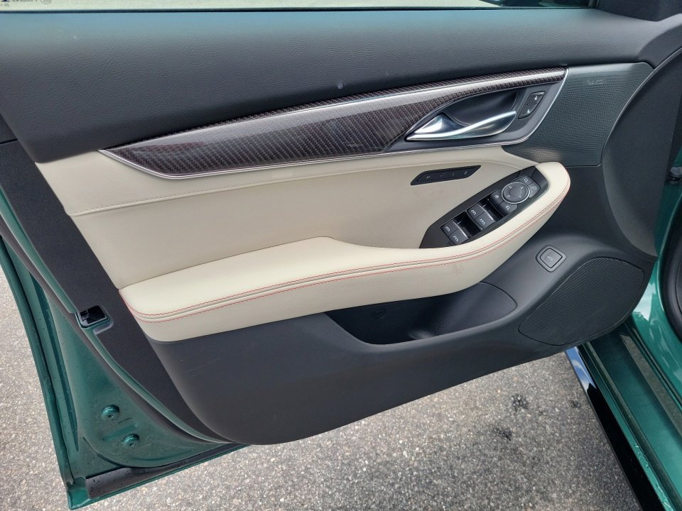 2026 Cadillac CT5 V-Series - Photo 32