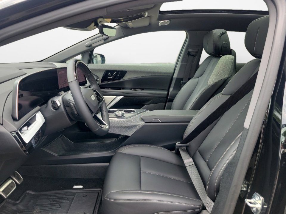 2026 Cadillac OPTIQ Sport - Photo 9